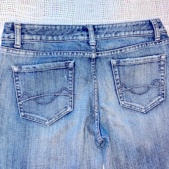 Mossimo Supply Co bootcut blue jeans size 7. - Picture 2 of 11